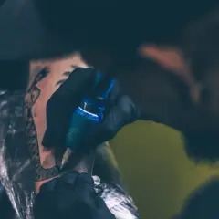 Czy można pić alkohol po tatuażu? - Wszystko, co musisz wiedzieć