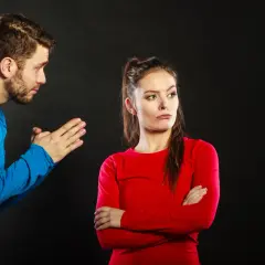 Skuteczne sposoby jak przeprosić kobietę żeby wybaczyła i odzyskać zaufanie